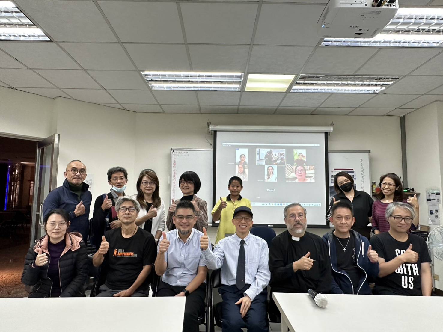 2023.11.29 莊信德老師於師生團契分享政治神學 03