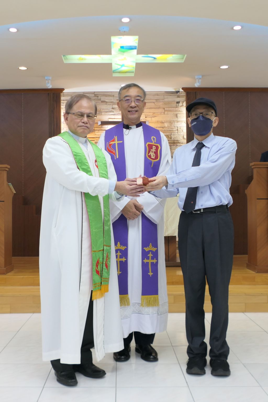 2025.10.01 辛俊傑會督主持院長交接禮-01